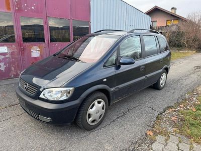 Gebraucht 2001 Opel Zafira Comfort Van / Kleinbus | CHF 600