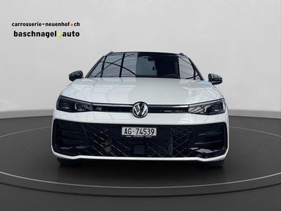 Gebraucht VW Passat R-line 265 PS (194 kW) 2025 Kombi