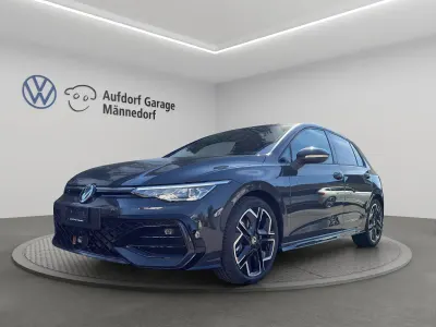 Neu (2026) VW Golf VIII R-line 204 PS | Guter Preis