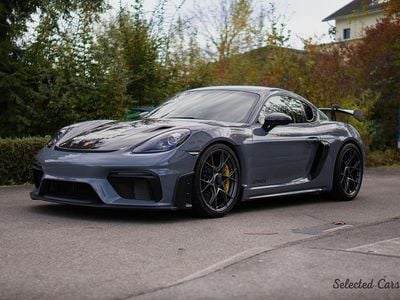 Porsche 718 Cayman GT4