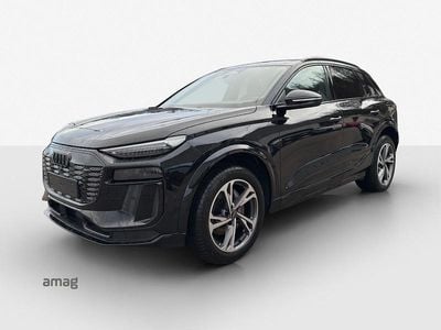 Mythosschwarz metallic Gebraucht 2025 Audi Q6 e-tron Ambiente SUV | CHF 76’900 (Teuer)