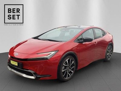 Gebraucht Toyota Prius Style 223 PS (164 kW) 2024 Rot Limousine