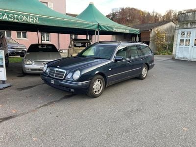 Gebraucht 1998 Mercedes E230 | CHF 3’800