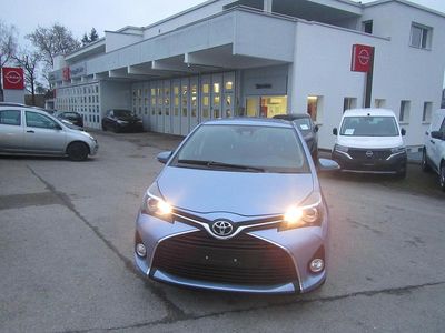 Blau Gebraucht 2016 Toyota Yaris Style Limousine | CHF 10’800 (Superpreis)