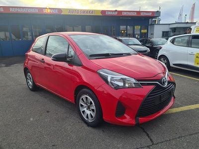 Gebraucht Toyota Yaris Terra 69 PS (50 kW) 2015 Kleinwagen