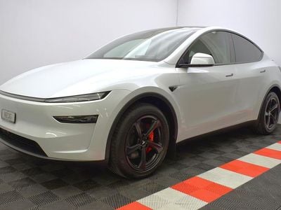 Neu 2025 Tesla Model Y Long Range AWD SUV | CHF 47’990 (Guter Preis)