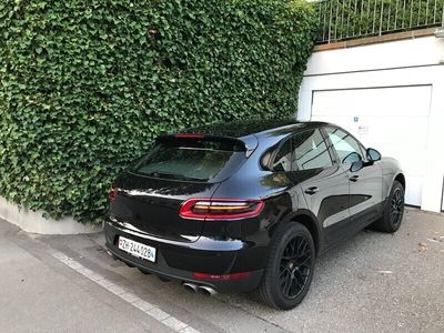 Porsche Macan S