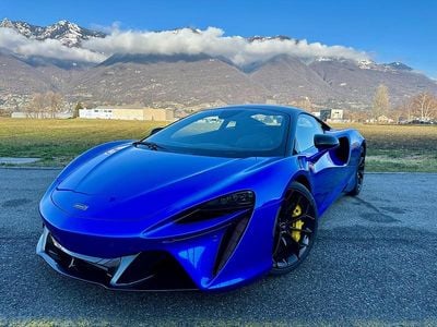 Neu McLaren Artura 700 PS (514 kW) 2025