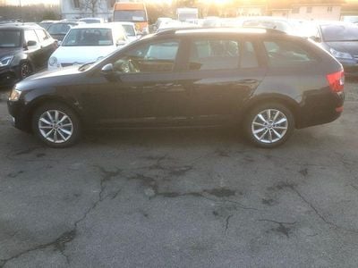 Gebraucht Skoda Octavia Elegance 105 PS (77 kW) 2014 Kombi