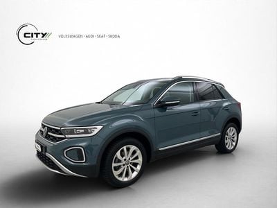 Gebraucht VW T-Roc Style 150 PS (110 kW) 2024 Blau SUV