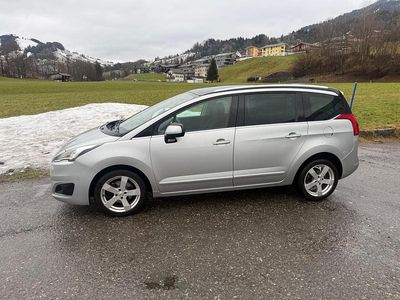 Gebraucht Peugeot 5008 Style 156 PS (114 kW) 2015 Van / Kleinbus