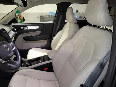 Gebraucht Volvo XC40 Momentum 163 PS (119 kW) 2020 SUV