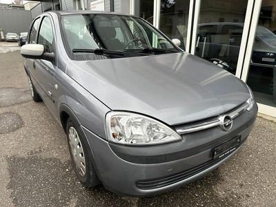Grau Gebraucht 2003 Opel Corsa Club Limousine | CHF 600
