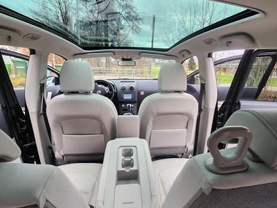 Gebraucht Nissan Qashqai +2 Tekna 141 PS (103 kW) 2010 SUV