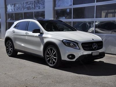 gebraucht Mercedes GLA200 Night Star 7G-DCT