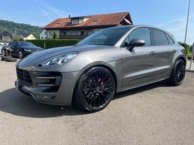 Gebraucht 2015 Porsche Macan Turbo SUV | CHF 32’900 (Etwas zu teuer)