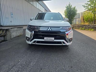 Mitsubishi Outlander P-HEV