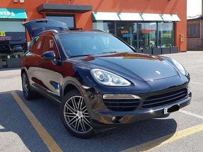 Gebraucht Porsche Cayenne 240 PS (176 kW) 2010 SUV
