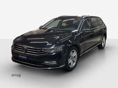 Deep black nacré Gebraucht 2023 VW Passat Elegance Kombi | CHF 28’999 (Fairer Preis)