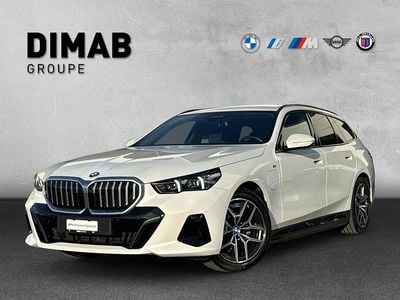 Weiss Gebraucht 2024 BMW 530e M Sport Kombi | CHF 69’900