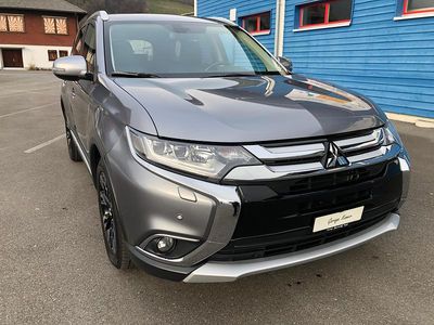 Gebraucht Mitsubishi Outlander 150 PS (110 kW) 2016 SUV
