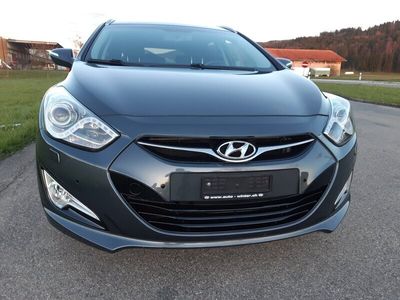 gebraucht Hyundai i40 Wagon 2.0 GDi Style Automatic