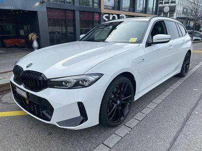 Gebraucht 2024 BMW 330e M Sport Kombi | CHF 48’800 (Guter Preis)