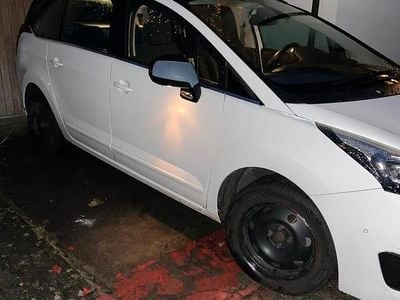 Gebraucht 2016 Peugeot 5008 Allure Van / Kleinbus | CHF 5’520