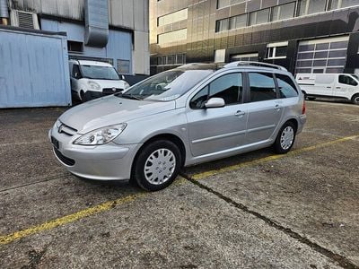 Gebraucht 2004 Peugeot 307 Premium Kombi | CHF 2’900 (Teuer)