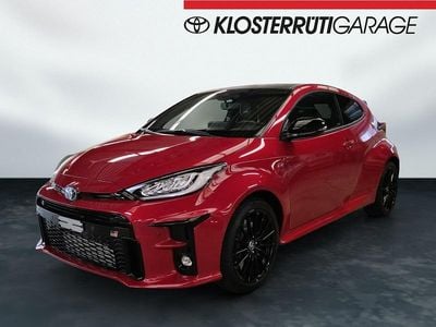 Rot Gebraucht 2023 Toyota Yaris Sport Limousine | CHF 33’500 (Superpreis)