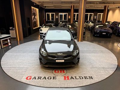 Grau Gebraucht 2022 Kia Ceed Kleinwagen | CHF 16’900 (Guter Preis)