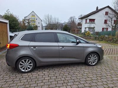 Gebraucht 2014 Kia Carens Style Van / Kleinbus | CHF 6’500 (Etwas zu teuer)