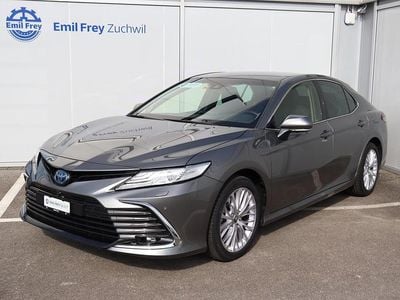 Silber Gebraucht 2024 Toyota Camry Premium Limousine | CHF 39’900
