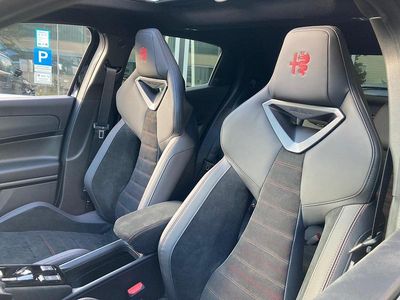 Neu Alfa Romeo Junior Edizione Speciale 136 PS (100 kW) 2025 SUV