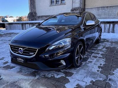 Gebraucht Volvo V40 R-Design Momentum 150 PS (110 kW) 2015