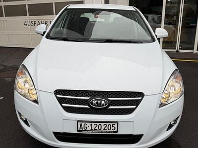 Gebraucht 2008 Kia Ceed Kleinwagen | CHF 7’000