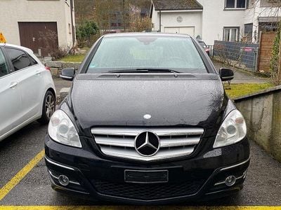 Gebraucht Mercedes B200 136 PS (100 kW) 2010 Van / Kleinbus