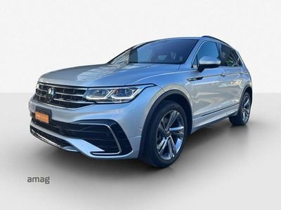 Reflexsilber metallic Gebraucht 2024 VW Tiguan R-line SUV | CHF 45’990