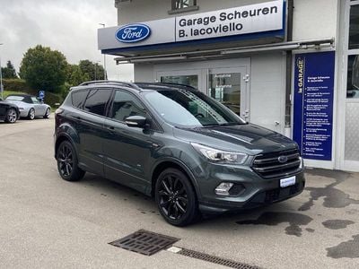 Gebraucht 2017 Ford Kuga ST-Line SUV | CHF 18’800 (Etwas zu teuer)