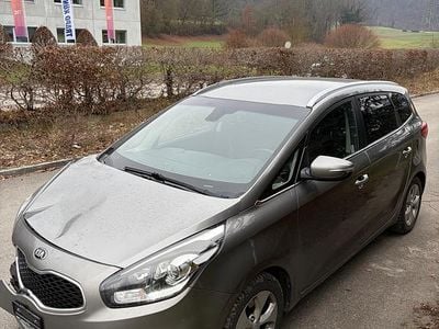 Gebraucht 2015 Kia Carens Style Van / Kleinbus | CHF 1’800