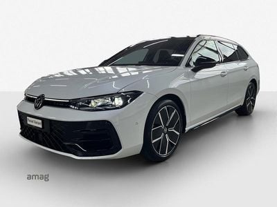 Oryxwhite schwarz Neu 2025 VW Passat R-line Kombi | CHF 78’800
