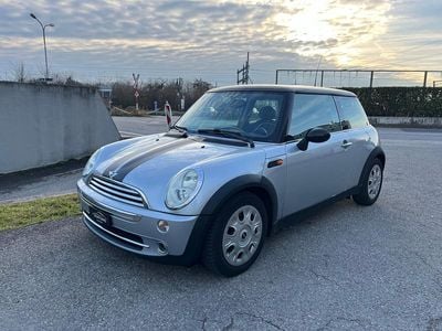 Gebraucht 2004 Mini Cooper Kleinwagen | CHF 2’880 (Etwas zu teuer)