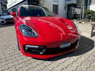 Porsche Panamera 4S