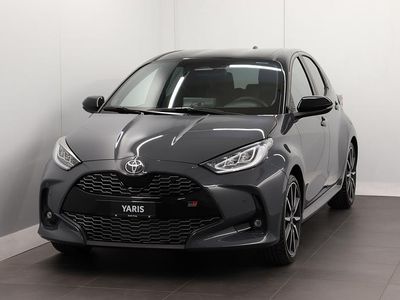 Grau Neu 2025 Toyota Yaris Hybrid Sport Limousine | CHF 32’840 (Fairer Preis)