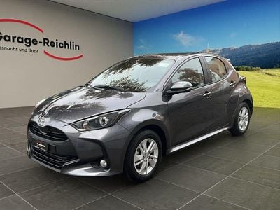 Grau Neu 2025 Toyota Yaris Hybrid Comfort Kleinwagen | CHF 24’250 (Fairer Preis)