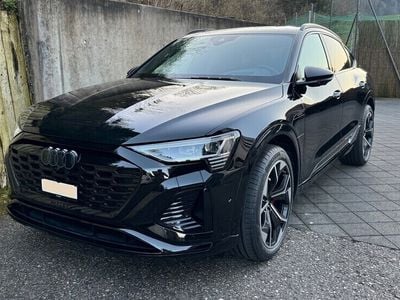 Gebraucht 2023 Audi Q8 e-tron Black Edition SUV | CHF 59’900 (Guter Preis)