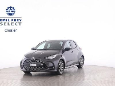 Grau Gebraucht 2022 Toyota Yaris Hybrid Sport Limousine | CHF 25’900 (Etwas zu teuer)