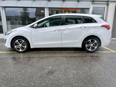 gebraucht Hyundai i30 Wagon 1.6 CRDi Plena