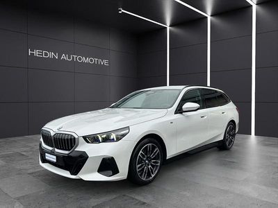 Weiss Gebraucht 2025 BMW 520 Comfort Edition Kombi | CHF 59’900 (Fairer Preis)