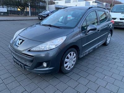 Gebraucht Peugeot 207 Active 92 PS (67 kW) 2011 Kombi
